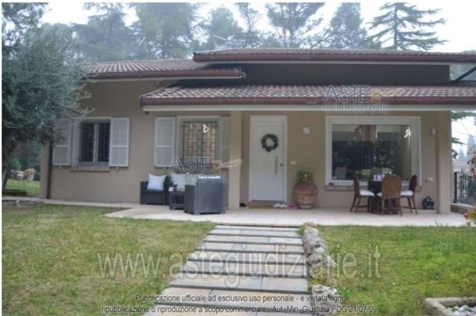 casa indipendente in vendita a Misano Adriatico in zona Scacciano