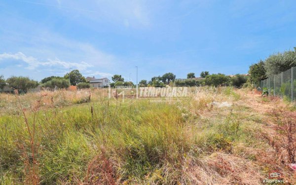 casa indipendente in vendita a Misano Adriatico in zona Misano Monte