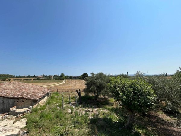 casa indipendente in vendita a Misano Adriatico in zona Misano Monte