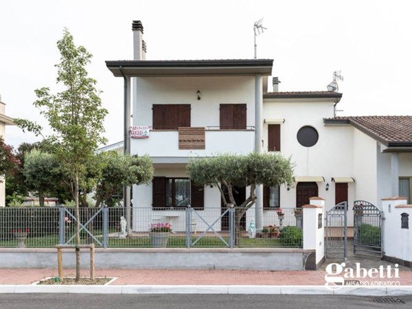 appartamento in vendita a Misano Adriatico in zona Belvedere