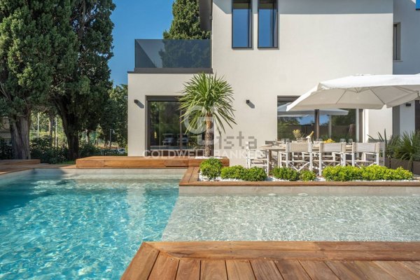 casa indipendente in vendita a Misano Adriatico in zona Scacciano