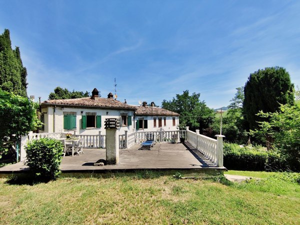 casa semindipendente in vendita a Mondaino
