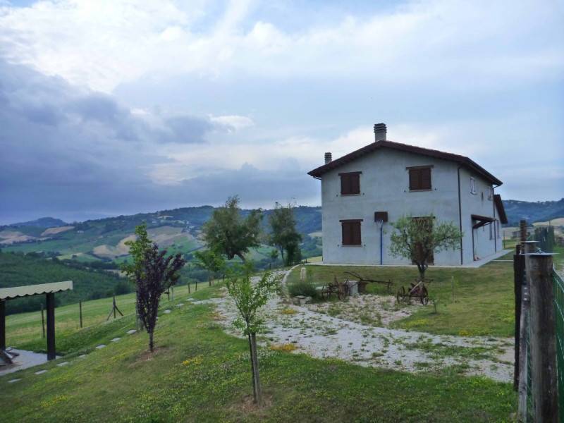 casale in vendita a Mondaino