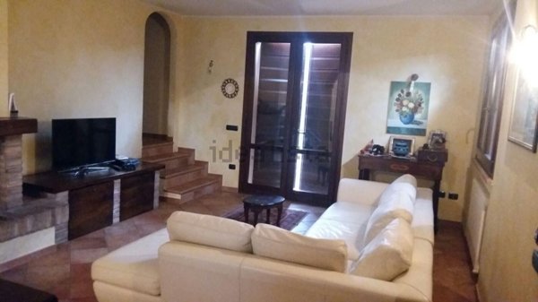 casa indipendente in vendita a Mondaino