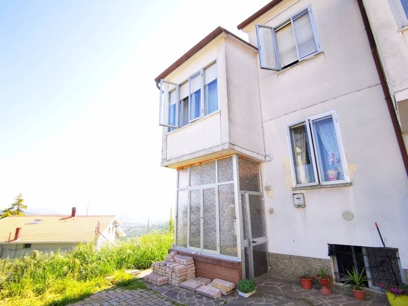 casa indipendente in vendita a Mondaino