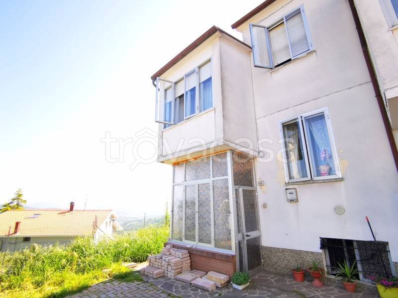 casa indipendente in vendita a Mondaino
