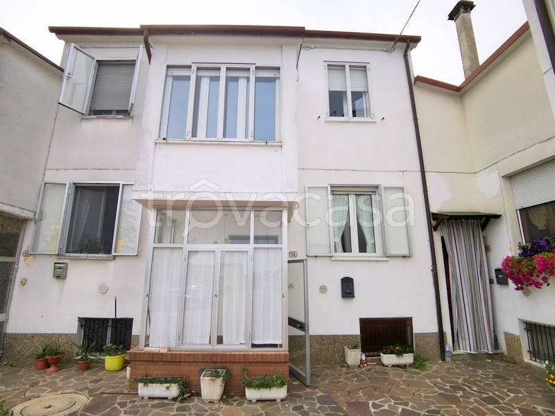 casa indipendente in vendita a Mondaino