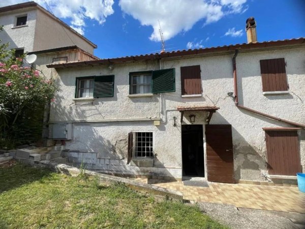 casa indipendente in vendita a Mondaino in zona Montespino