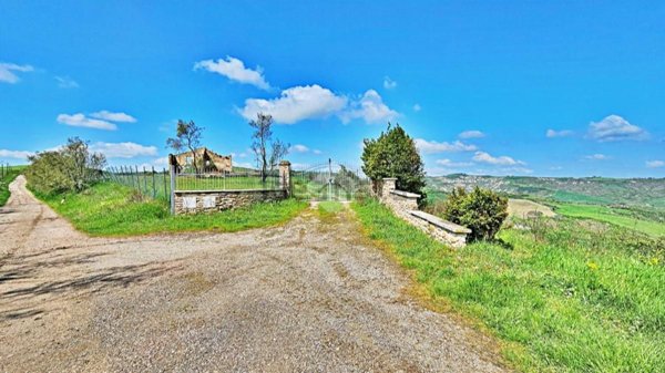 casa indipendente in vendita a Mondaino