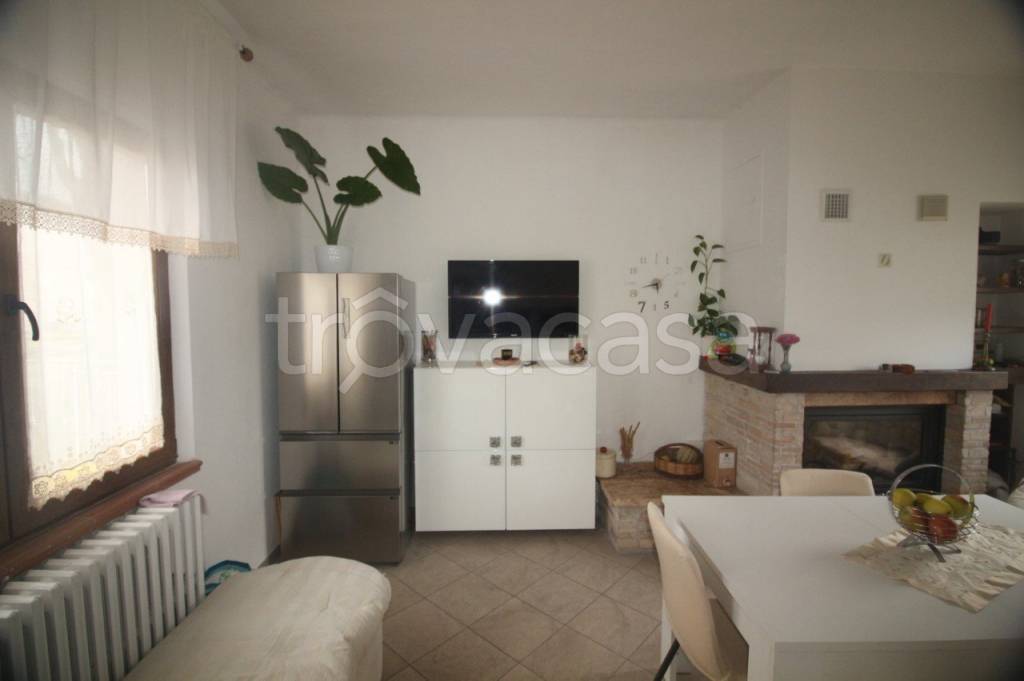 casa indipendente in vendita a Mondaino