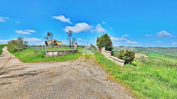 casa indipendente in vendita a Mondaino