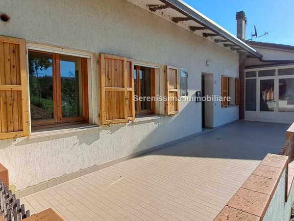 casa indipendente in vendita a Mondaino in zona Montespino