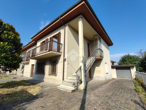 casa indipendente in vendita a Volpedo