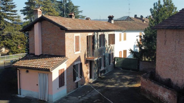 casa indipendente in vendita a Volpedo