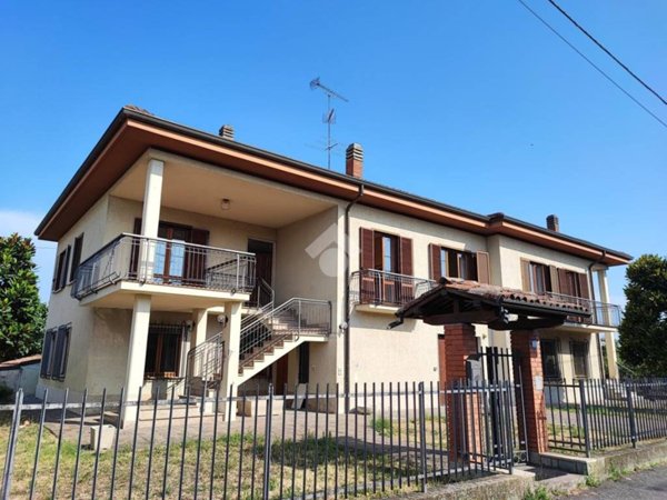 casa indipendente in vendita a Volpedo