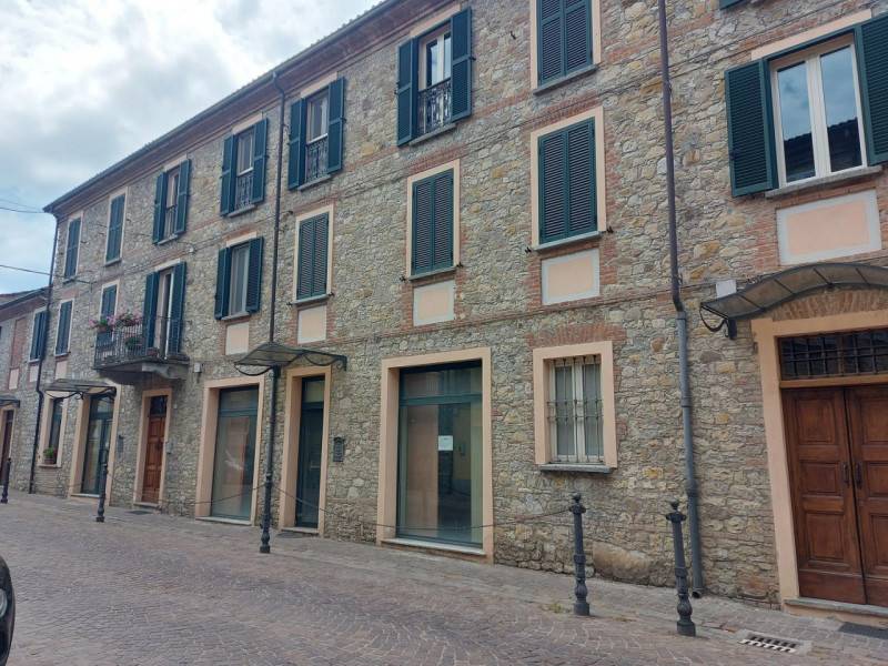 negozio in vendita a Volpedo