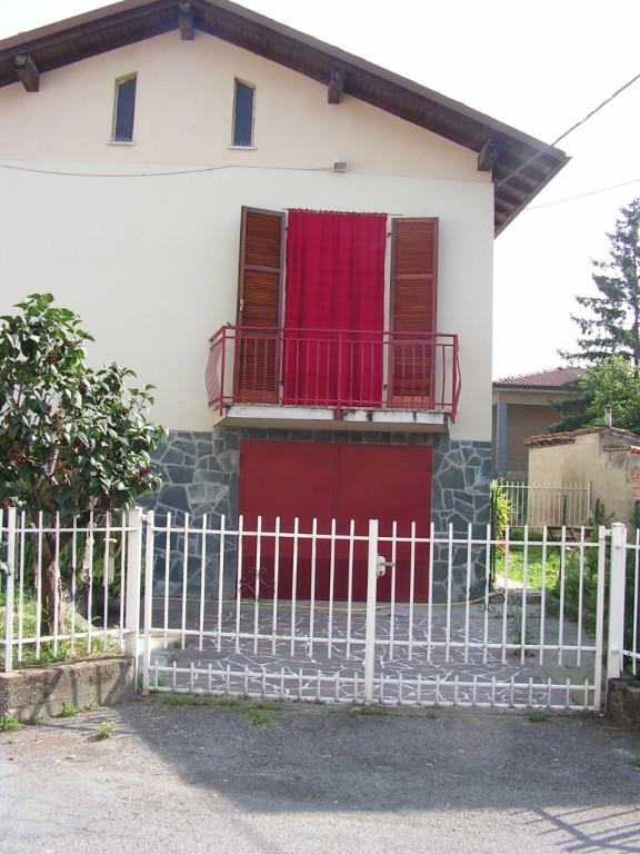 casa indipendente in vendita a Volpedo