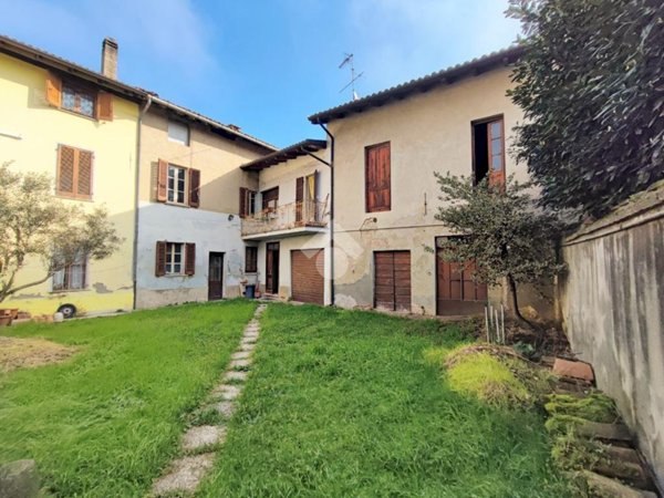 casa indipendente in vendita a Volpedo