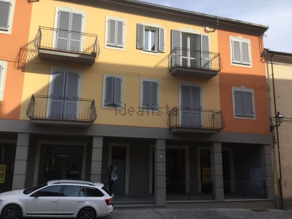 locale commerciale in vendita a Volpedo