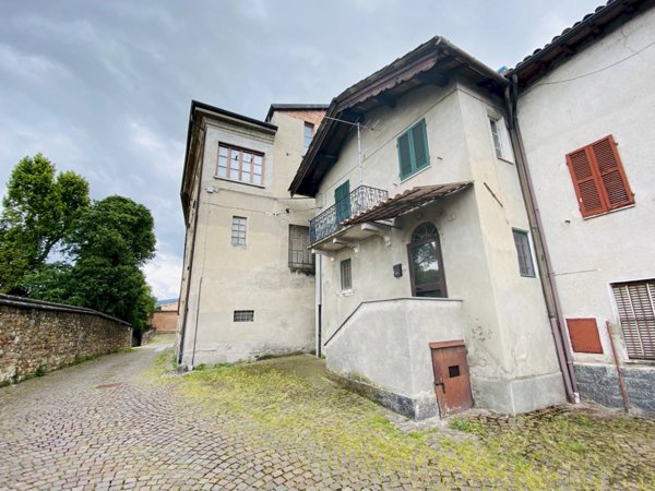 casa indipendente in vendita a Volpedo