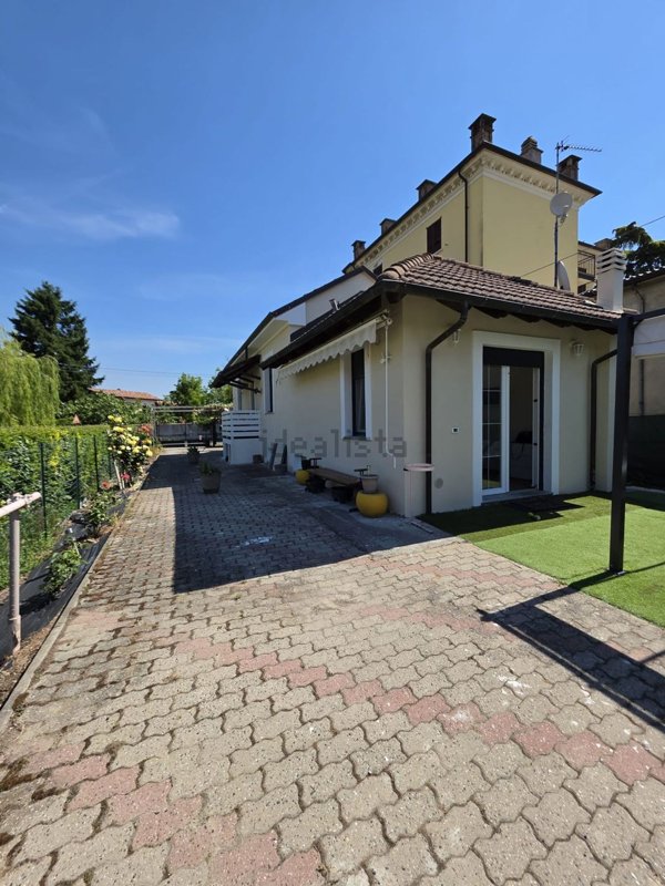 casa indipendente in vendita a Volpedo