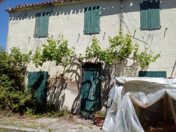 casa indipendente in vendita a Montefiore Conca