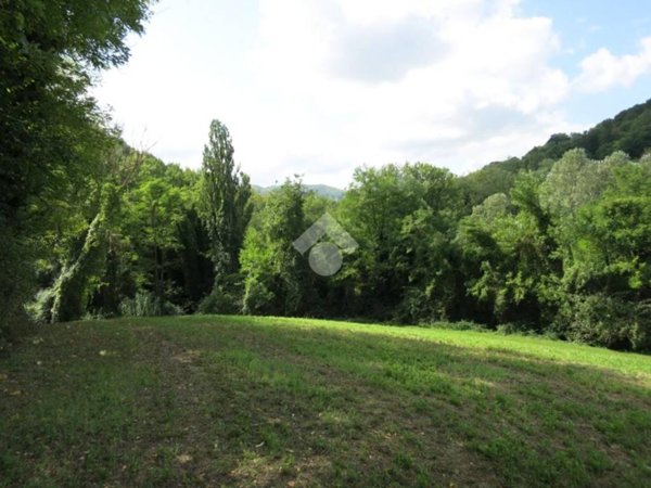 casa indipendente in vendita a Montefiore Conca