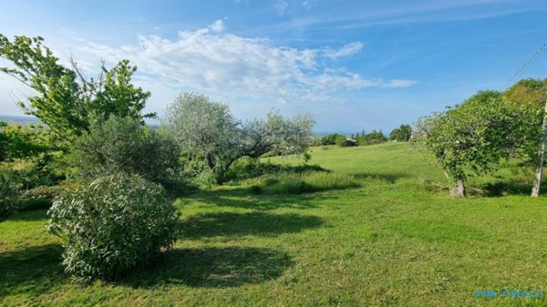 terreno edificabile in vendita a Montefiore Conca in zona Serra di Sopra