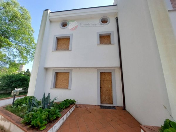 casa indipendente in vendita a Montefiore Conca