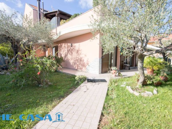 casa indipendente in vendita a Montefiore Conca