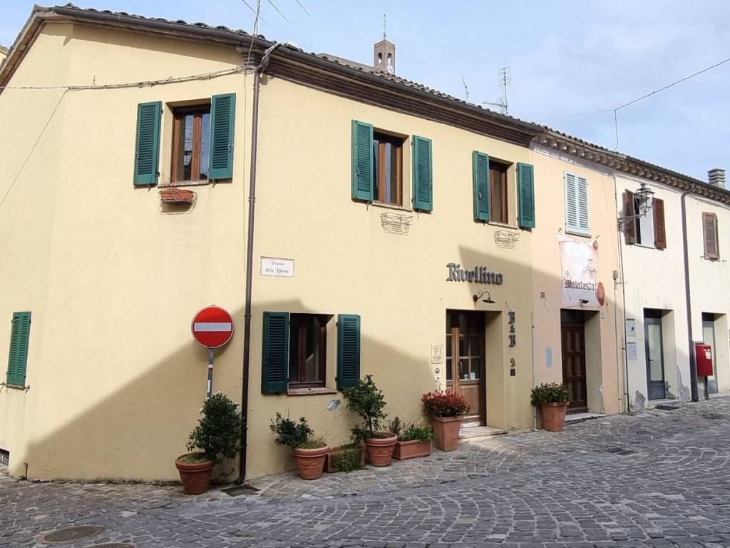 casa indipendente in vendita a Montefiore Conca