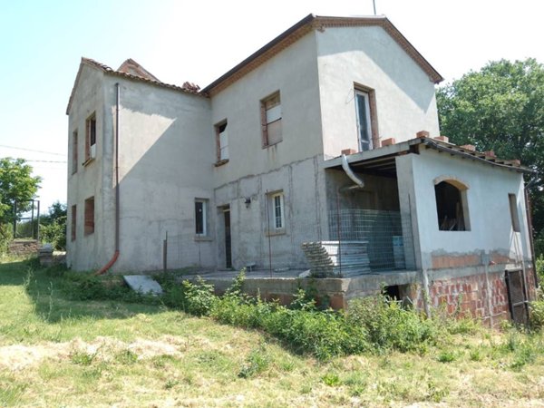 casa indipendente in vendita a Montefiore Conca