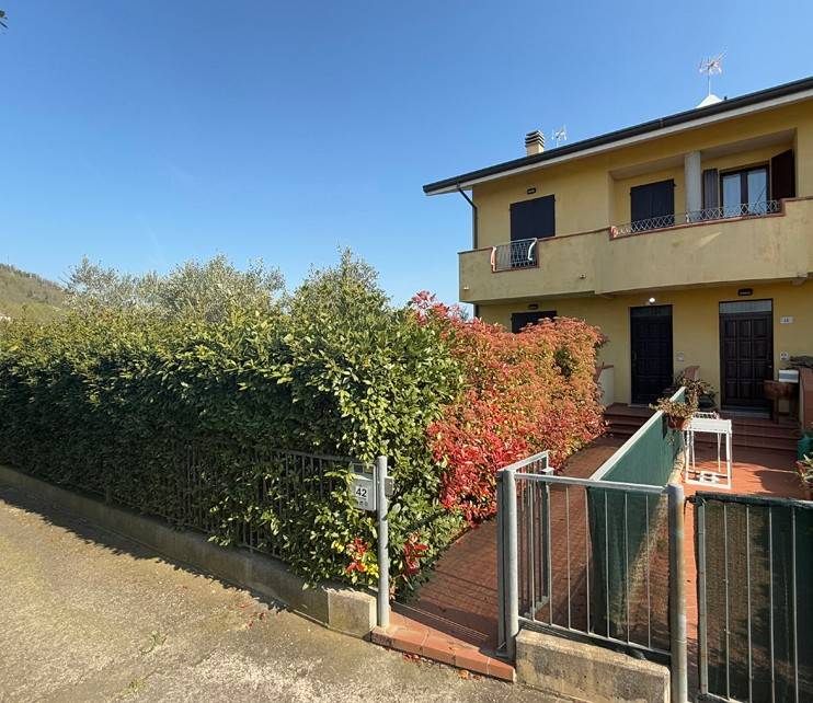 casa indipendente in vendita a Montefiore Conca