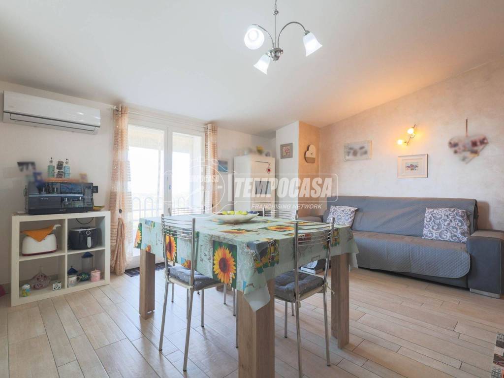 appartamento in vendita a Montefiore Conca