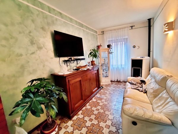 casa indipendente in vendita a Montefiore Conca