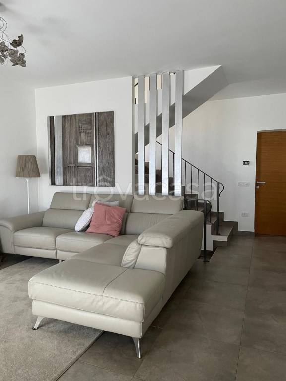 casa indipendente in vendita a Montefiore Conca in zona Serra di Sotto