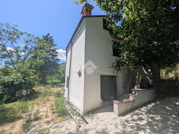 casa indipendente in vendita a Montefiore Conca