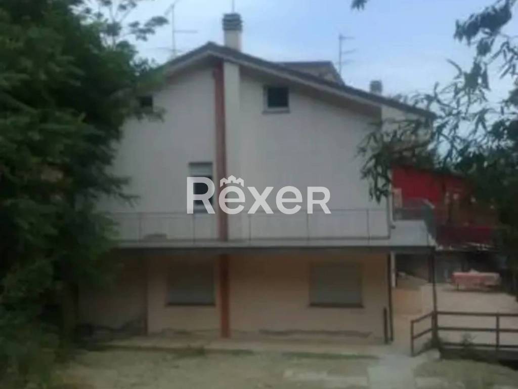 casa indipendente in vendita a Montefiore Conca