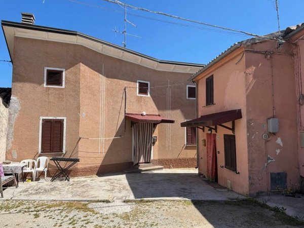casa indipendente in vendita a Montefiore Conca in zona Serra di Sotto