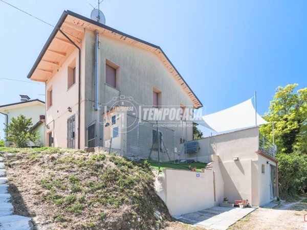 appartamento in vendita a Montefiore Conca in zona Serra di Sotto