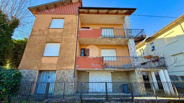 appartamento in vendita a Montefiore Conca in zona Borgo Pedrosa