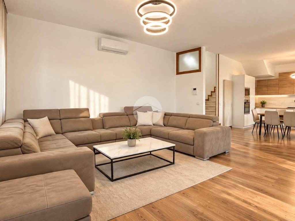 casa indipendente in vendita a Montefiore Conca in zona La Falda