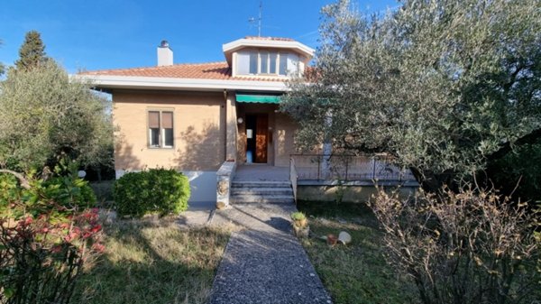 casa indipendente in vendita a Montegridolfo