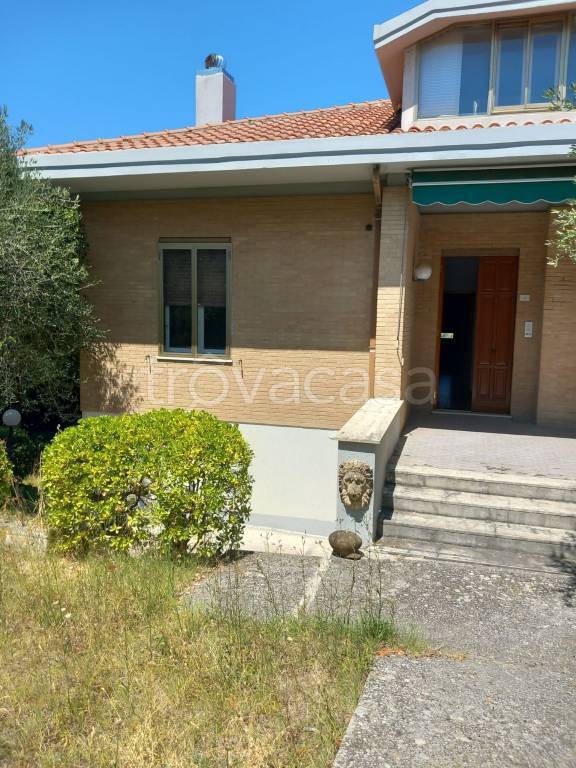 casa indipendente in vendita a Montegridolfo in zona Trebbio