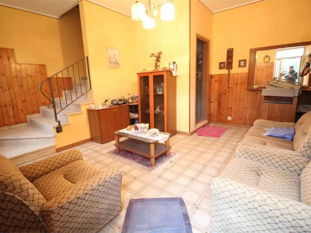 casa indipendente in vendita a Montegridolfo