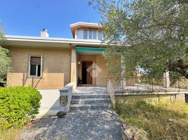 casa indipendente in vendita a Montegridolfo in zona Trebbio