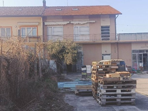 intera palazzina in vendita a Morciano di Romagna