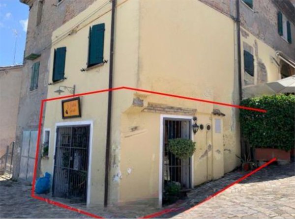 negozio in vendita a Morciano di Romagna