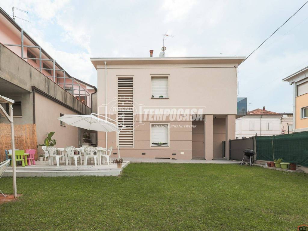 casa indipendente in vendita a Morciano di Romagna