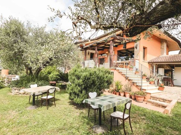 casa indipendente in vendita a Morciano di Romagna
